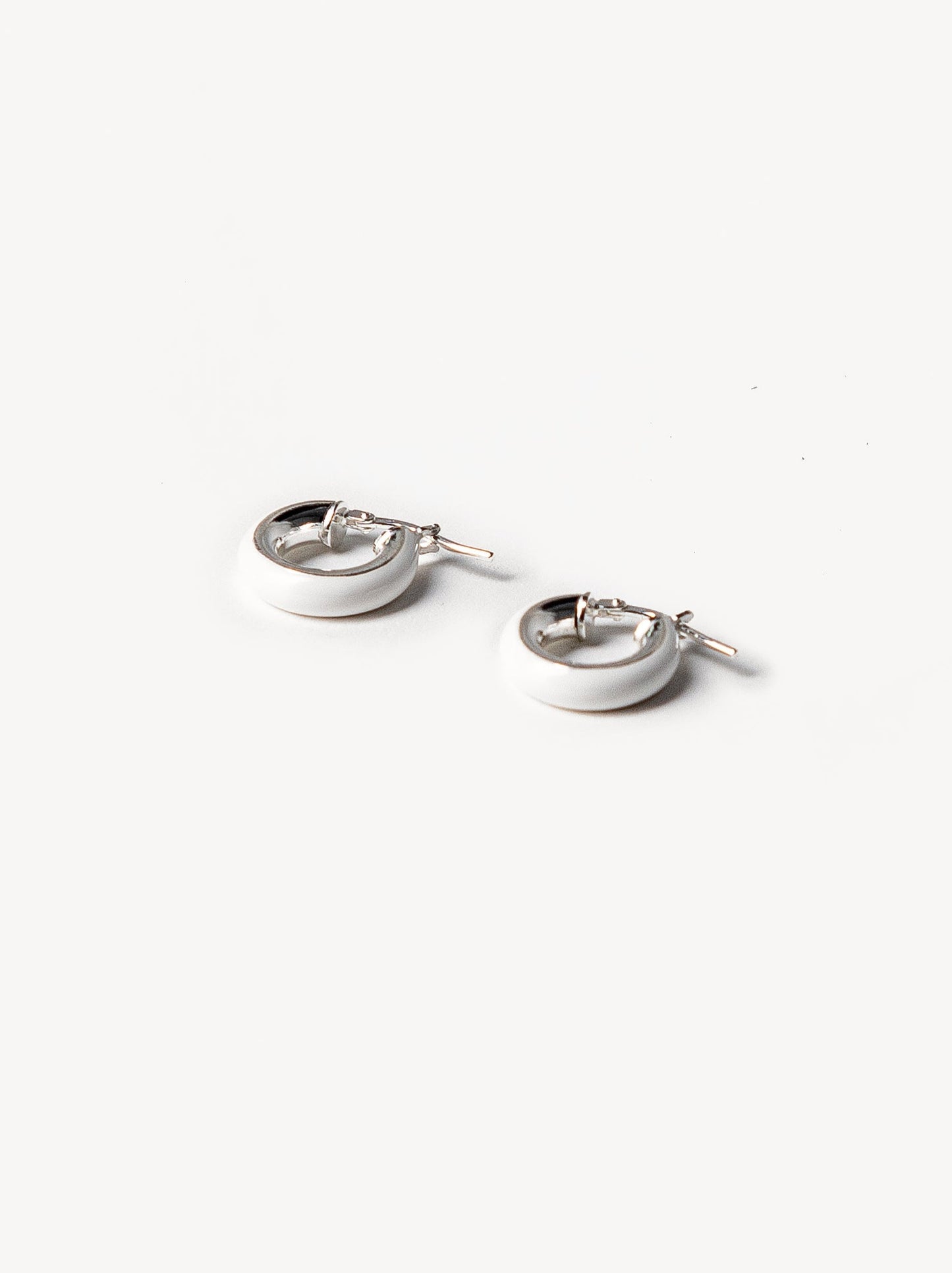 WHITE ANGEL HOOPS