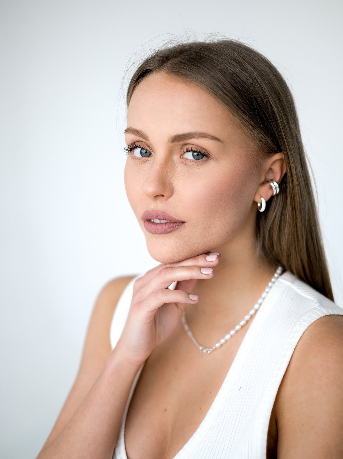 WHITE ANGEL HOOPS