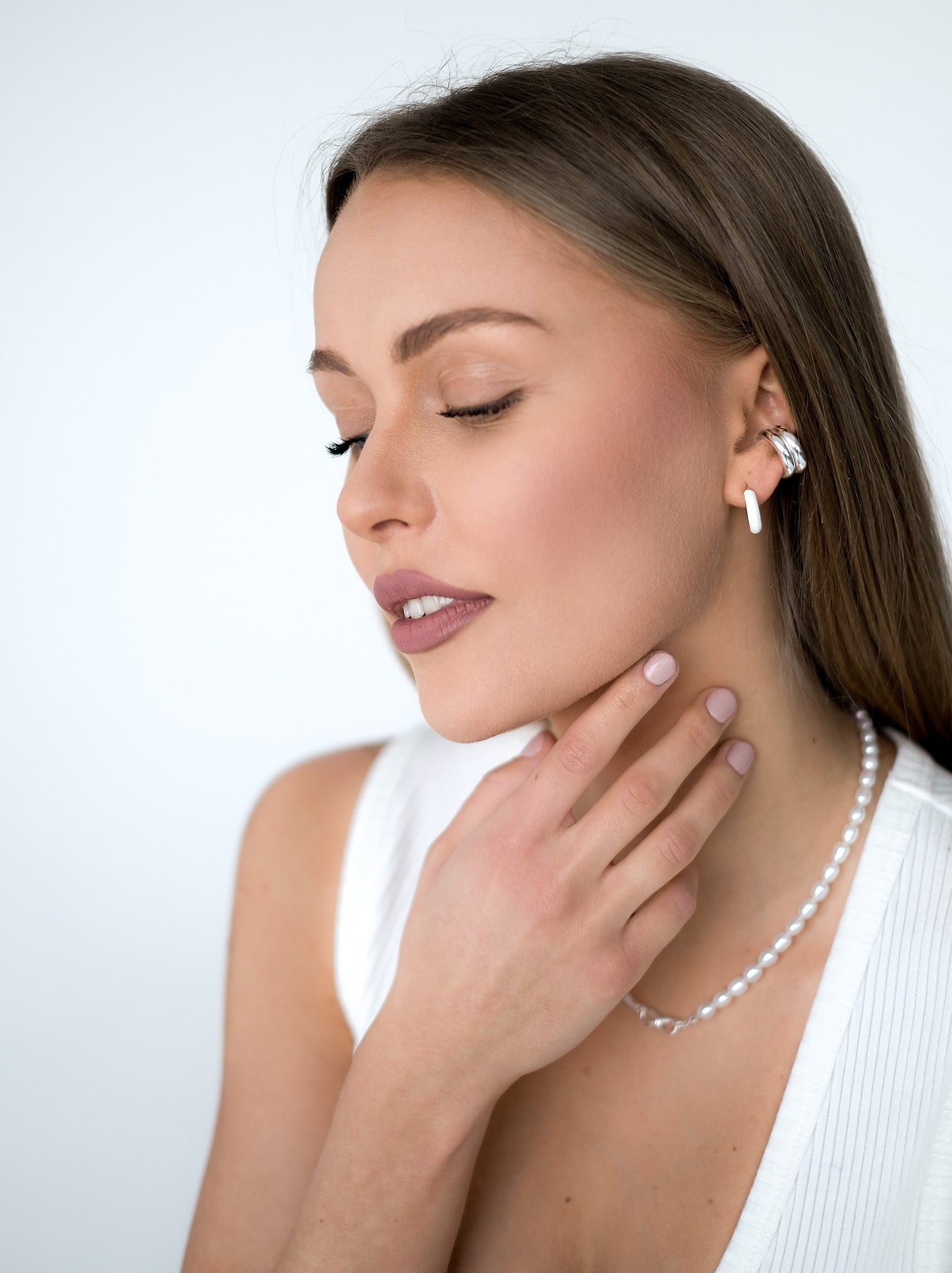 WHITE ANGEL HOOPS